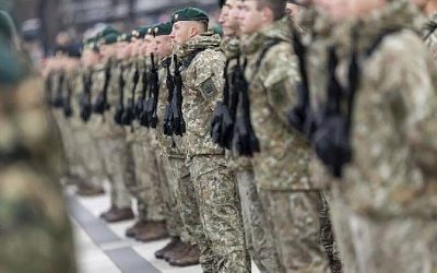 В Литве предоставили особые права военным на фоне режима экстремальной ситуации