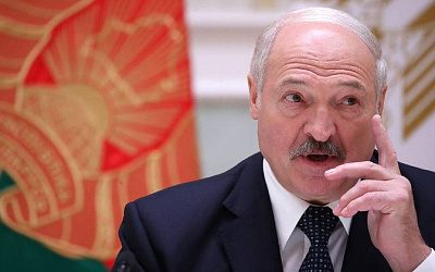 Лукашенко увидел угрозу третьей мировой войны в предложении «очумевших поляков» по Украине