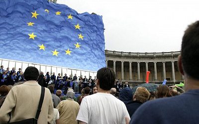 Политика расширения ведёт к распаду Евросоюза 