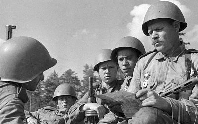 «Поймите и простите немцев»: в 1944 г. британка леди Гибб написала письмо в СССР. Советские солдаты ей ответили