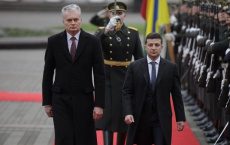 Президент Литвы отменил визит на Украину из-за коронавируса