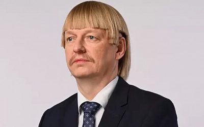 Эстонского депутата на Западе признали политиком с самой ужасной прической