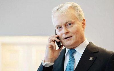 Президент Литвы призвал полицию активнее бороться с телефонными мошенниками