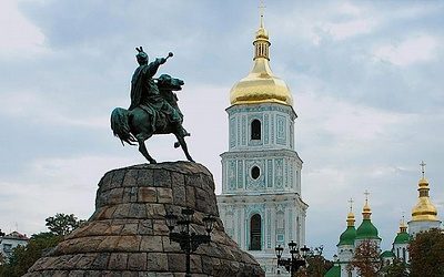 Май пробил: шансы Украины на Ассоциацию с ЕС осыпаются как каштаны