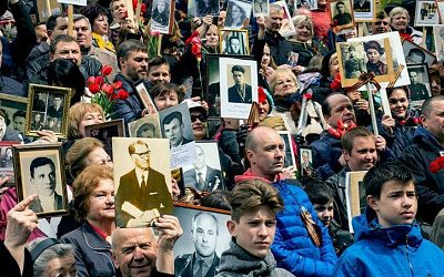 В России отменили шествие «Бессмертного полка» в оффлайн-формате 