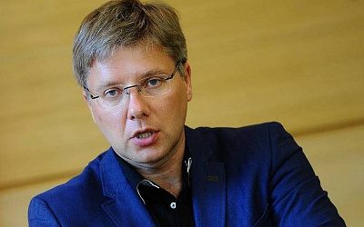 Ушаков выступил за ужесточение санкций против России