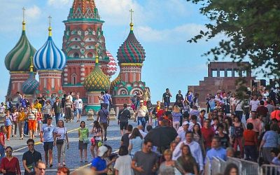 В России предложили распространить выдачу e-виз для иностранцев на Москву, Сочи и Казань