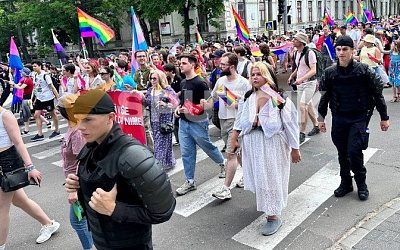 Противники гей-парада в Кишиневе пришли к посольству США
