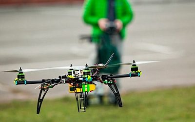 Эстония намерена обучать школьников управлению дронами