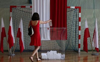 В Польше проходит второй тур президентских выборов