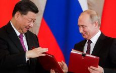 Захарова опровергла публикацию Bloomberg о просьбе Си Цзиньпина к Путину не нападать на Украину