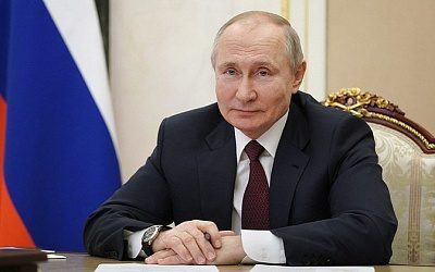 Путин поздравил президентов Эстонии и Молдовы с Новым годом и Рождеством