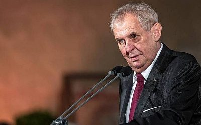 Президент Чехии попал в больницу