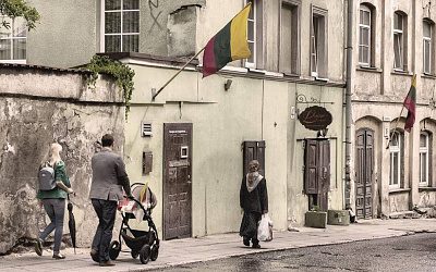 «История успеха» Литвы: в стране вводят продуктовые карточки