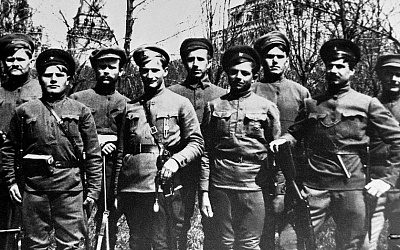 На флангах — латыши: как латышские стрелки принесли победу большевикам