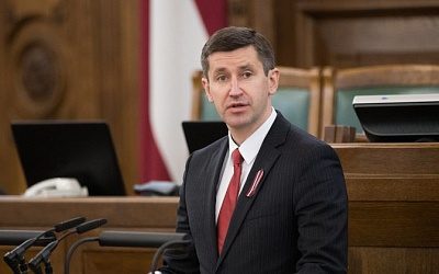 Домбровский: Латвия приобрела инфантильную привычку жить за счет «гумпомощи» из ЕС 