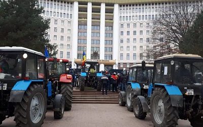 В Молдове протестующие фермеры обвинили власти в провокациях и запугивании