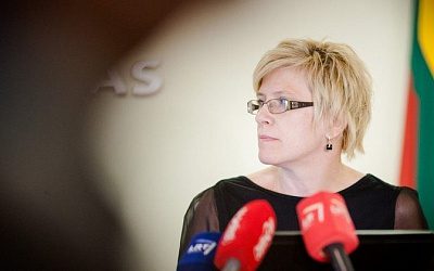 Премьер Литвы объяснила отставку министра обороны