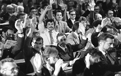 Латвия, 4 мая. Кинули, люди помнят