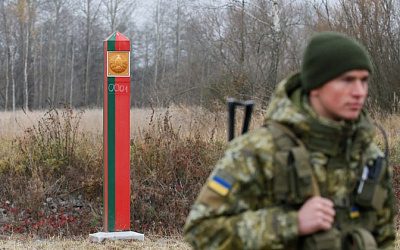 Украина продолжает милитаризацию границы с Беларусью