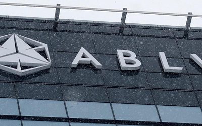 Правительство Латвии не будет защищать банкиров от США