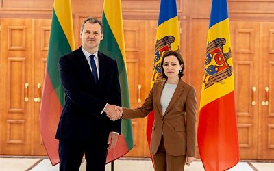Премьер Литвы прилетел в Молдову, поддержать стремления Кишинева вступить в ЕС