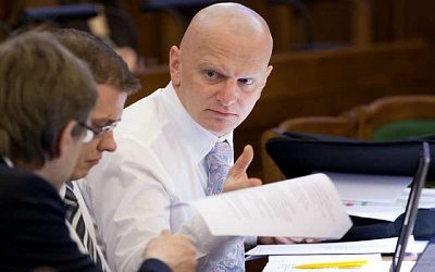 В латвийском правительстве проводят очередные бессмысленные перестановки