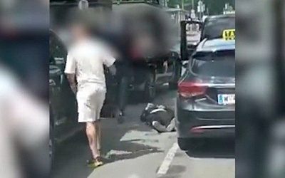В Вене украинцы жестоко избили австрийских таксистов из-за места на парковке (видео)