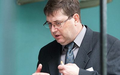 В Эстонии прокуратура предъявила обвинение правозащитнику Сергею Середенко