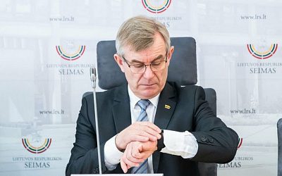 Сейм Литвы решит вопрос об отставке спикера