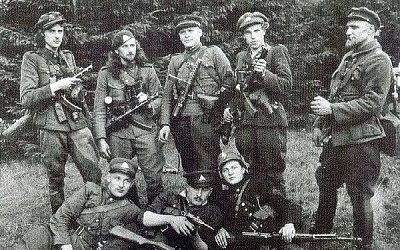 «Лесные братья» были помешены на жестокости: британский историк в шоке от действий прибалтийских националистов