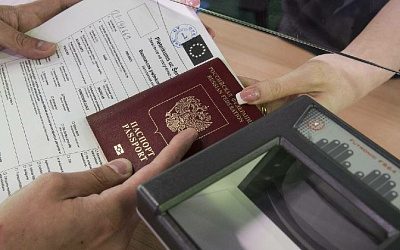 Сейм Латвии принял закон о приостановке выдачи «золотых виз» для граждан РФ и Беларуси