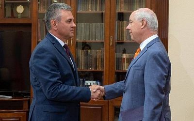 Президент Приднестровья рассказал послу США о деградации отношений с Молдовой