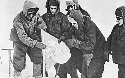 Это не «Пик Гитлера» — это наши горы: как советские бойцы срывали с Эльбруса нацистские флаги