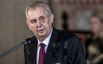 Президент Чехии назвал две версии взрывов во Врбетице
