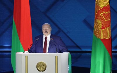 Лукашенко посоветовал беглым оппозиционерам вернуться в Беларусь и покаяться на коленях