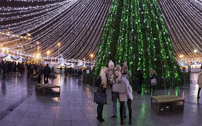 В Литве рухнула рождественская городская елка