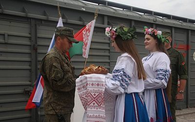 В Беларусь прибыл эшелон с российскими военными