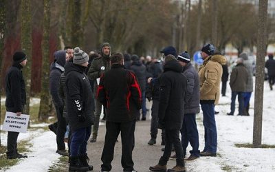 Профсоюзы Европы призвали руководство литовского завода выполнить требования бастующих