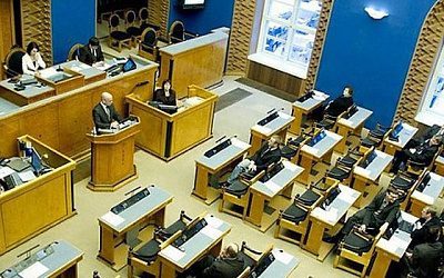 Новое правительство Эстонии обещает послабления русским гимназиям