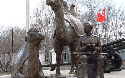 «Надо вперёд идти, немец отступает!» А верблюды — пьяные: боевые «корабли пустыни» в Великую Отечественную войну