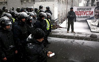 Саакашвили собрал 50 тысяч человек на митинг за импичмент Порошенко