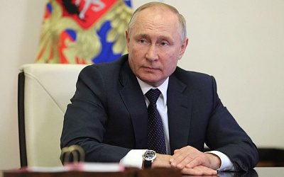 Путин ревакцинировался от коронавируса