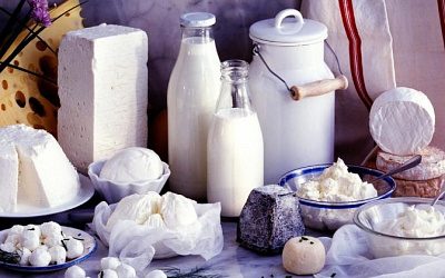 В Латвии просят правительство снизить НДС на молочные продукты из-за кризиса