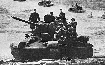 Танк, который первым идет в колонне, считай смертник. Ему первому болванка достанется: воспоминания танкиста, который два раза горел в танке