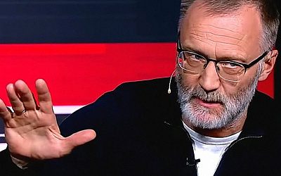 Михеев о НАТО: американская дружба давит Европе на горло