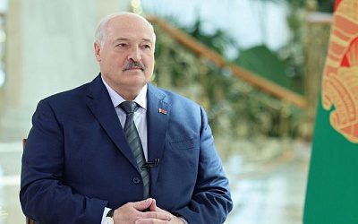 Лукашенко призвал Зеленского к урегулированию конфликта, чтобы сохранить Украину